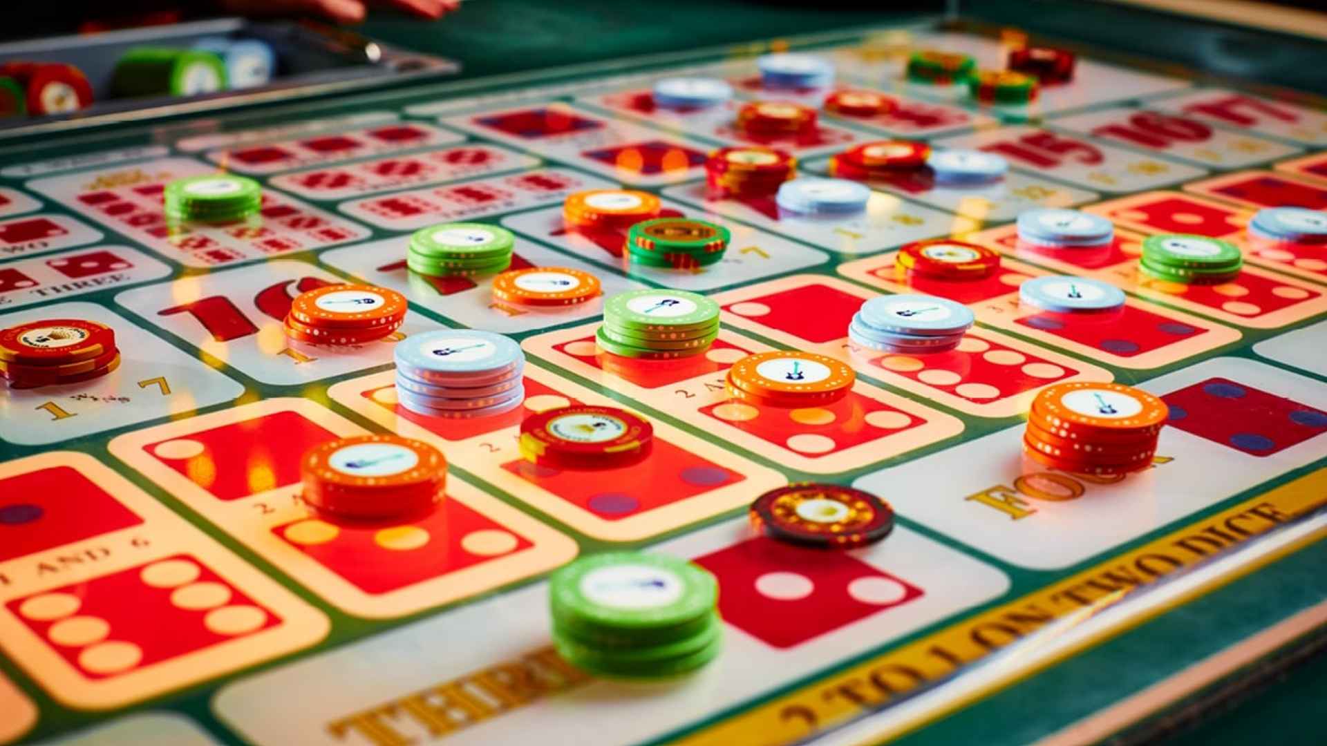 Exploring Random Reward Experiences With Creative Themes